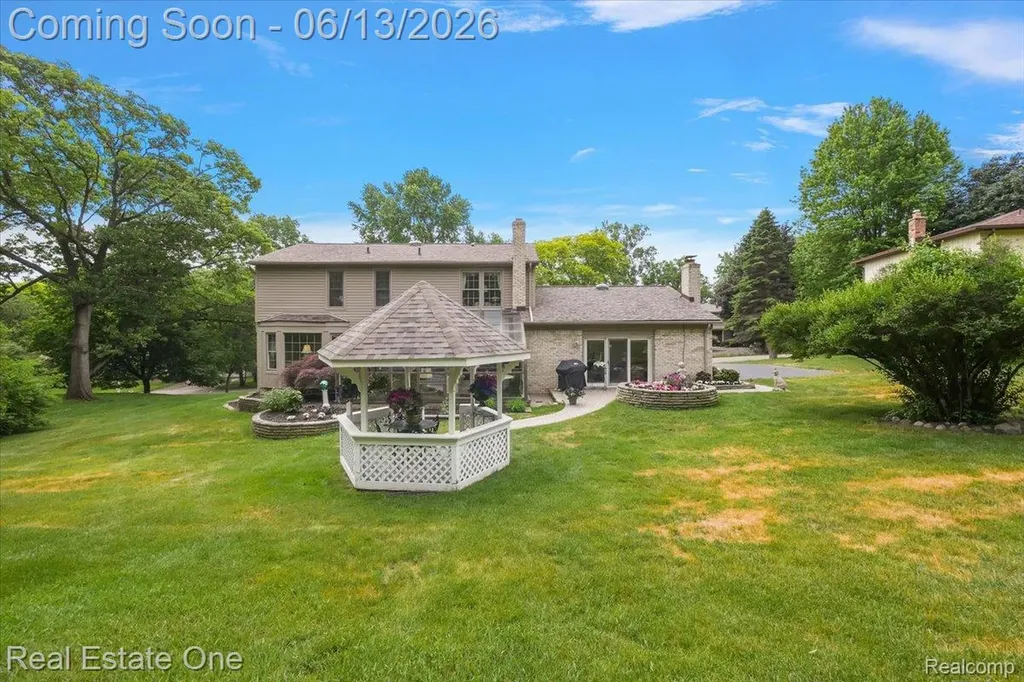 1854 Ludgate Lane Rochester Hills City MI 48309