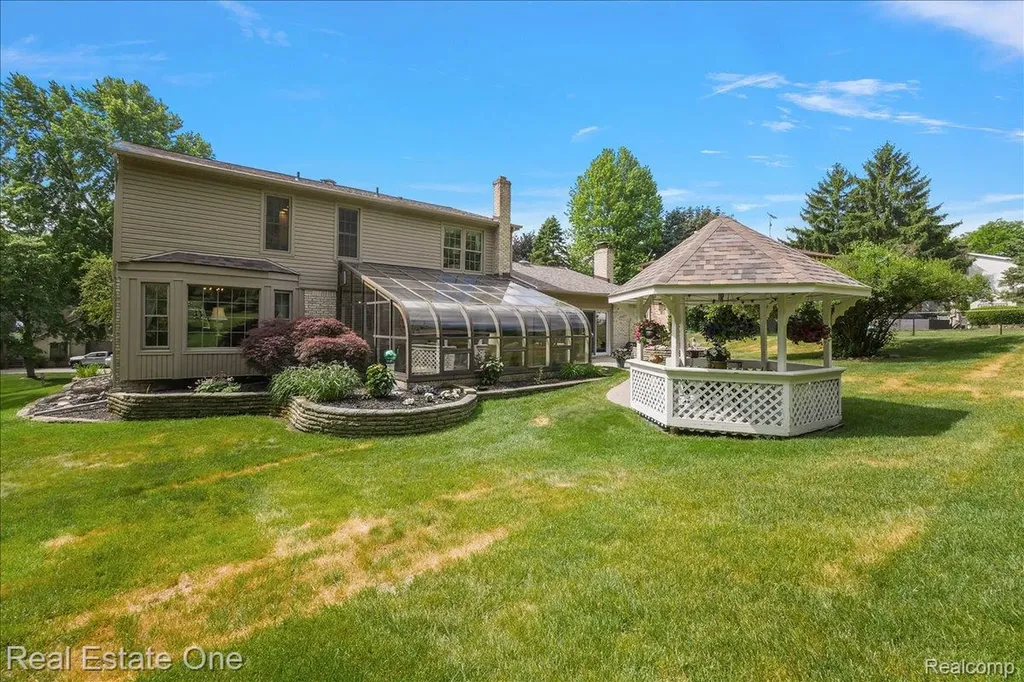 1854 Ludgate Lane Rochester Hills City MI 48309