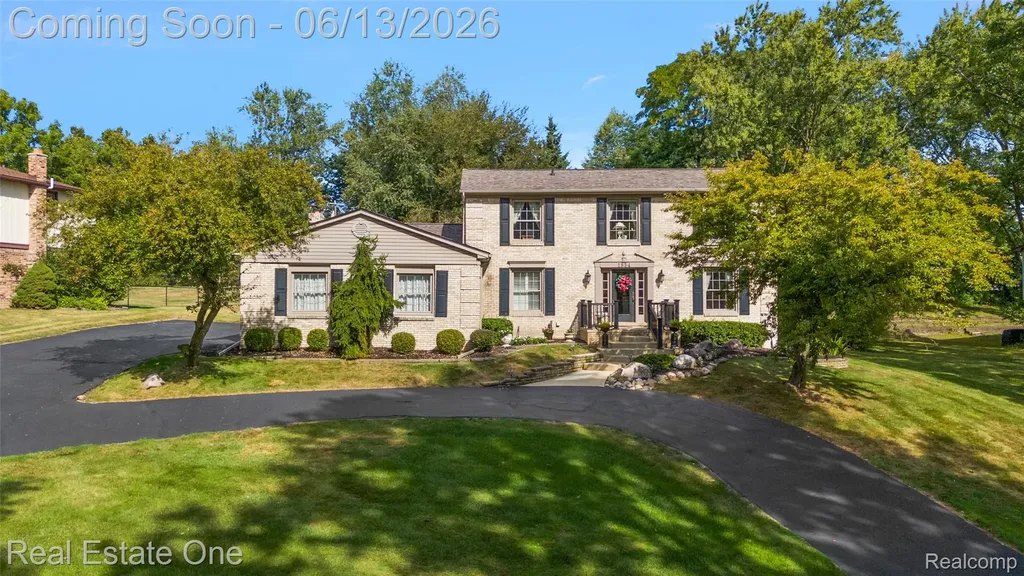 1854 Ludgate Lane Rochester Hills City MI 48309