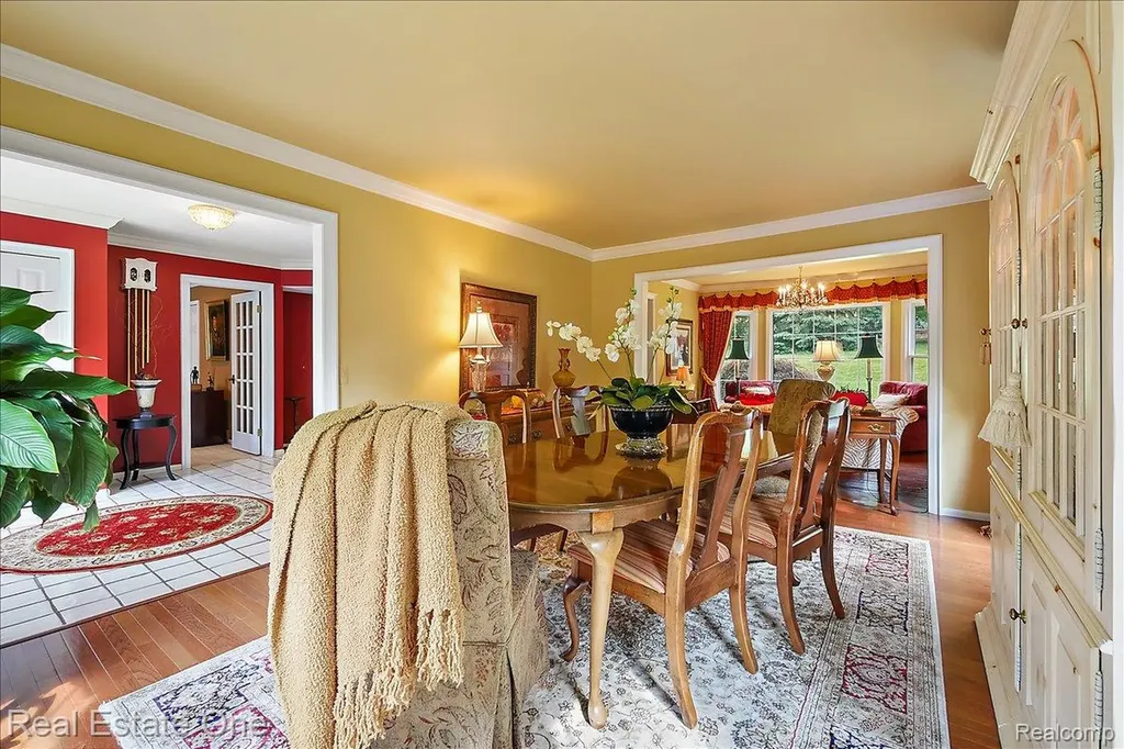 1854 Ludgate Lane Rochester Hills City MI 48309