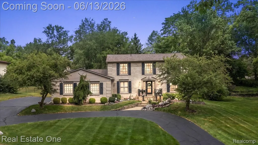 1854 Ludgate Lane Rochester Hills City MI 48309