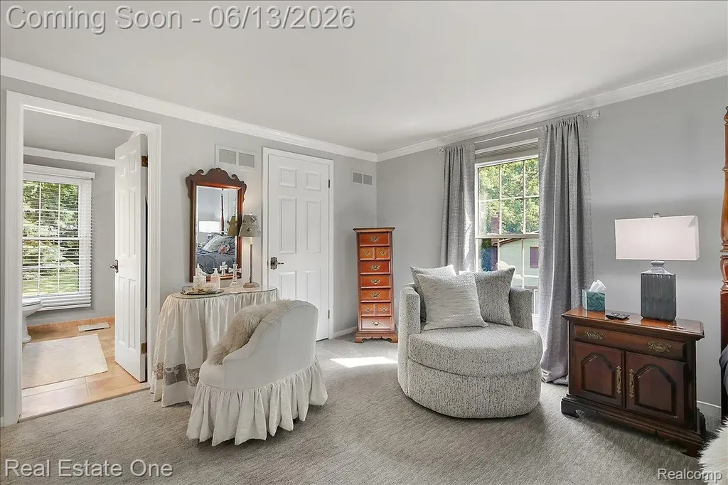 1854 Ludgate Lane Rochester Hills City MI 48309