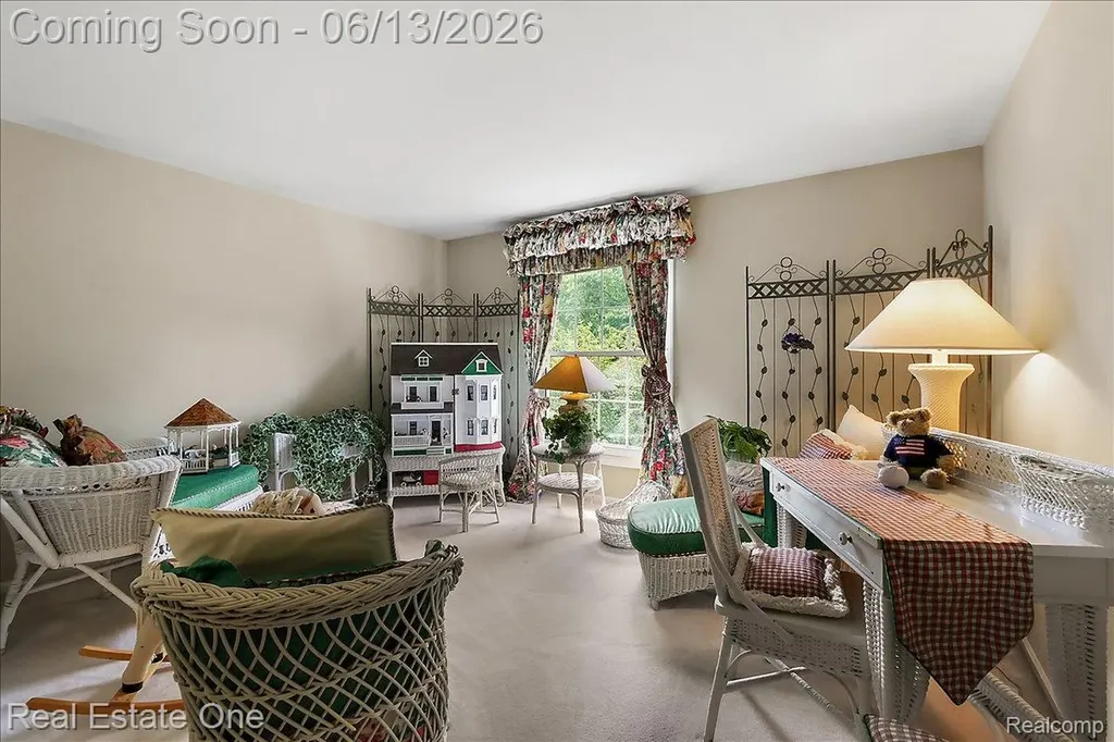 1854 Ludgate Lane Rochester Hills City MI 48309
