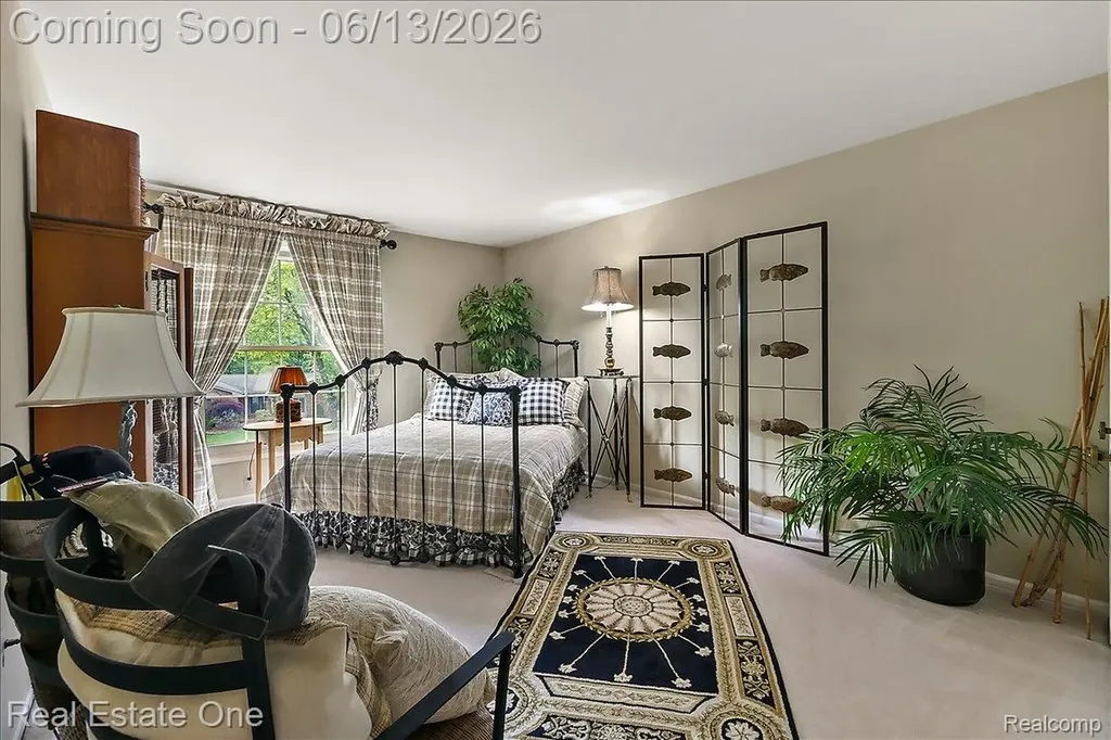 1854 Ludgate Lane Rochester Hills City MI 48309