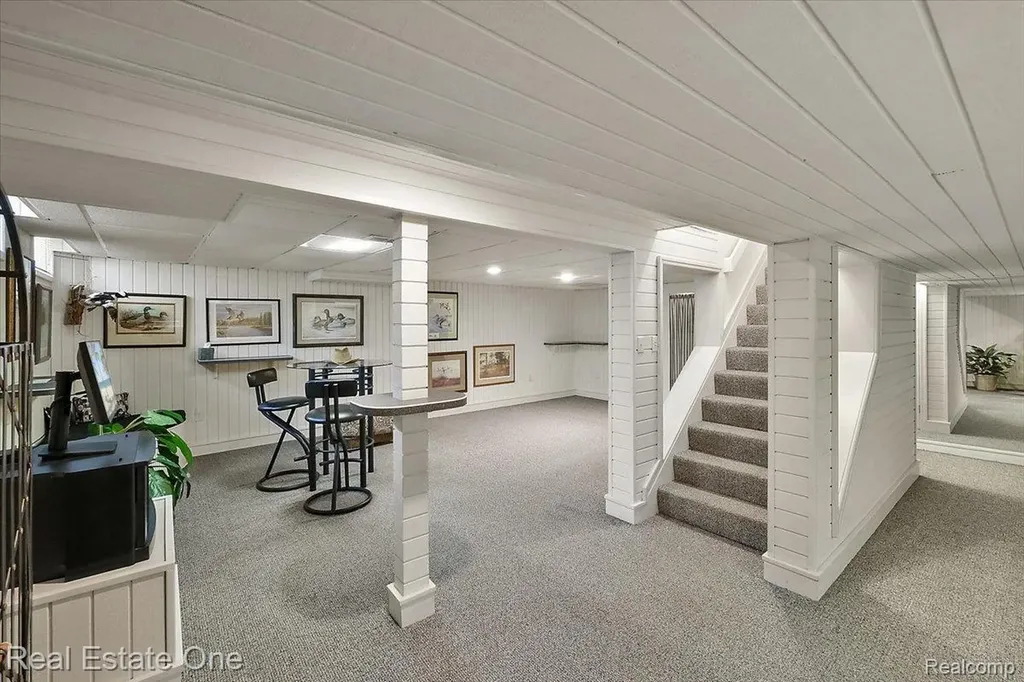 1854 Ludgate Lane Rochester Hills City MI 48309