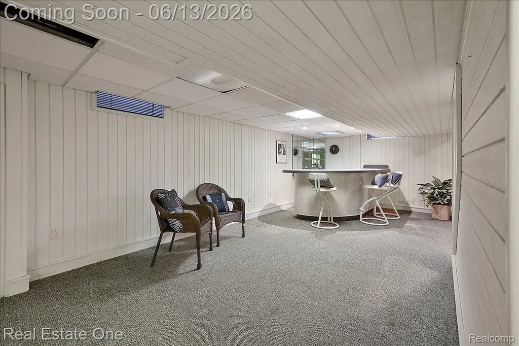 1854 Ludgate Lane Rochester Hills City MI 48309