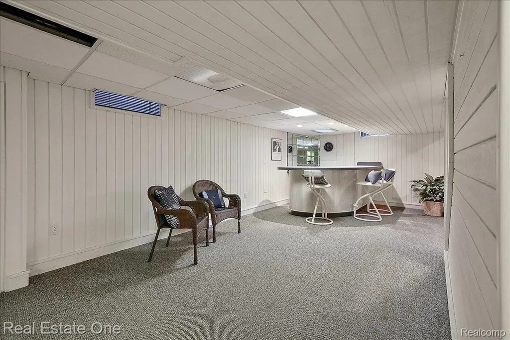 1854 Ludgate Lane Rochester Hills City MI 48309