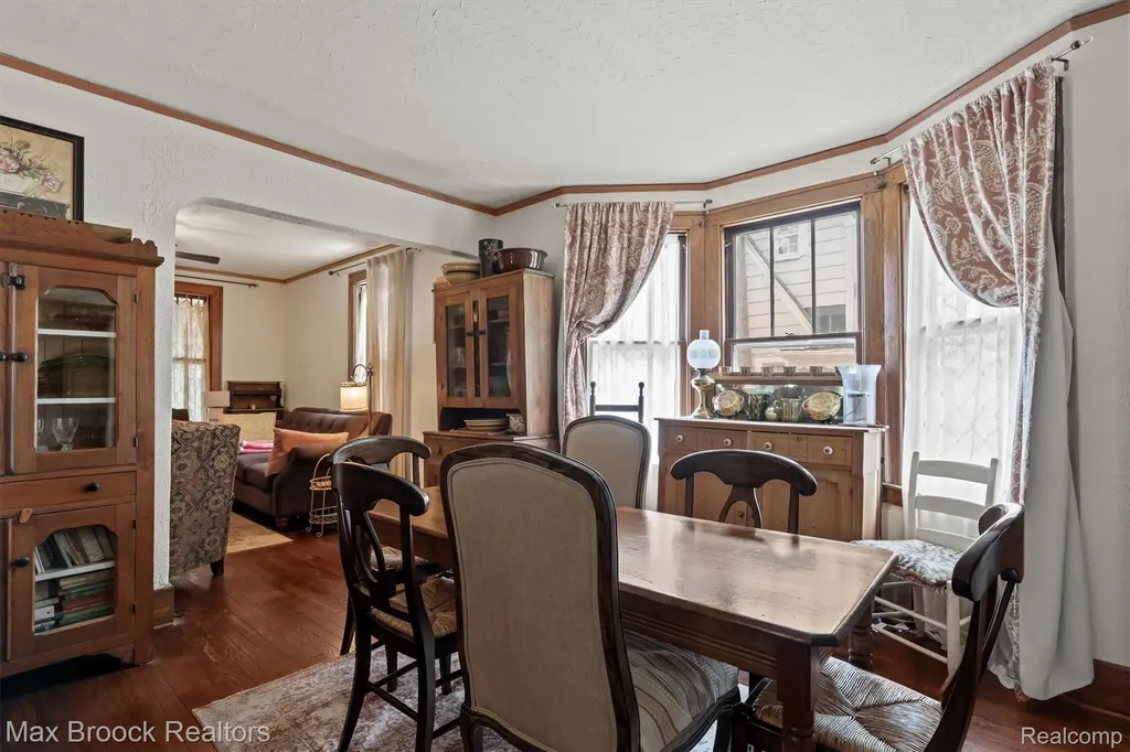 516 S Laurel Street Royal Oak City MI 48067