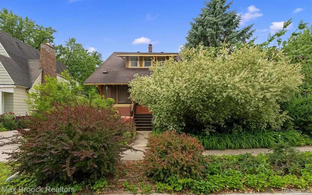 516 S Laurel Street Royal Oak City MI 48067