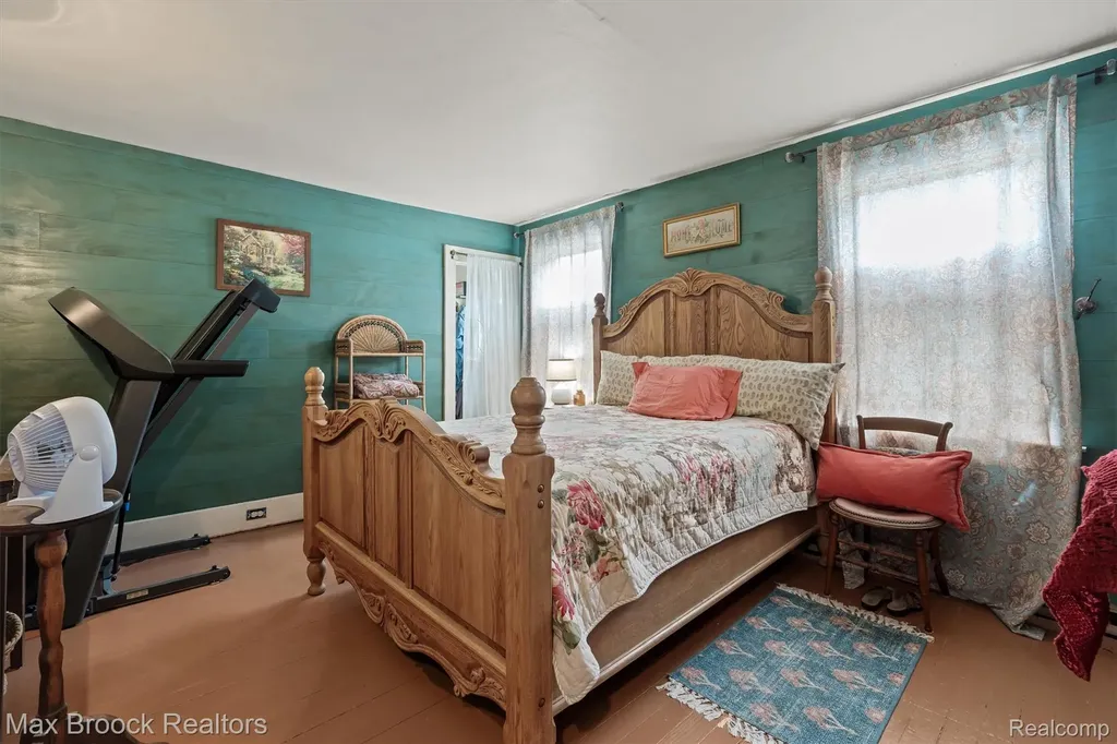 516 S Laurel Street Royal Oak City MI 48067