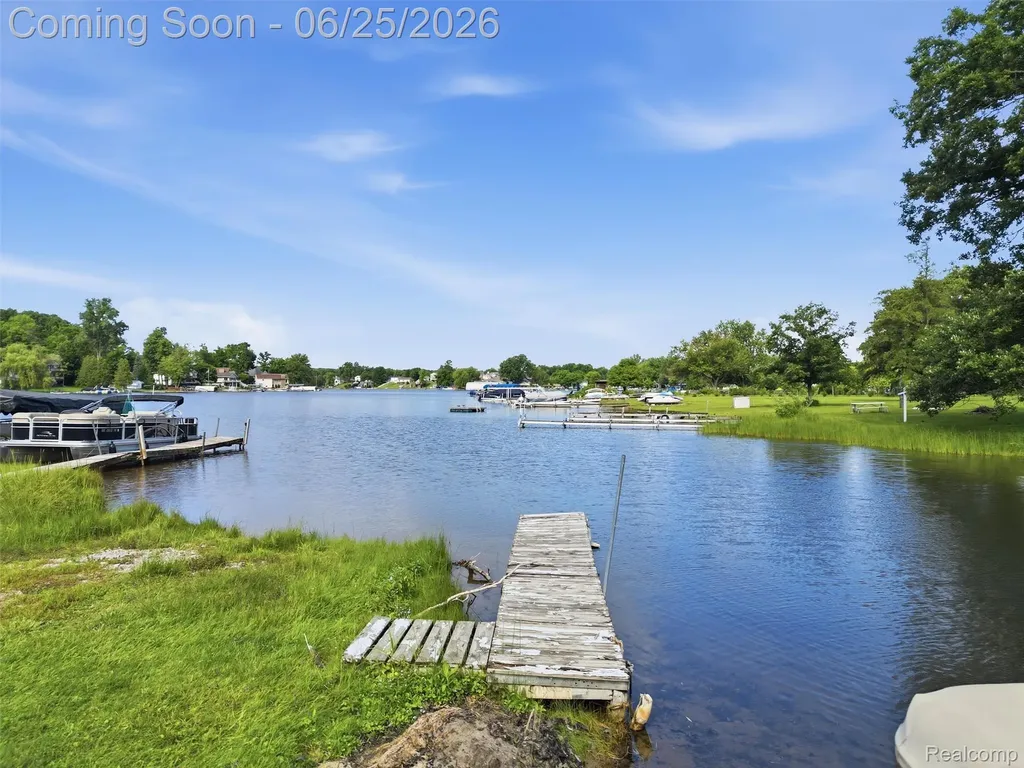 10288 Carmer Road Tyrone Township MI 48430