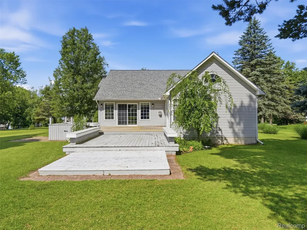 10288 Carmer Road Tyrone Township MI 48430