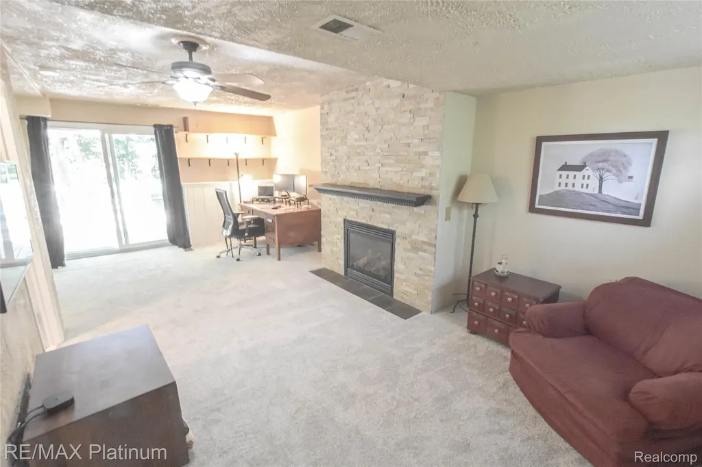 317 Woodlake Drive Brighton City MI 48116