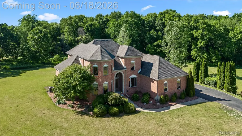 5715 Crest Court Webster Township MI 48130