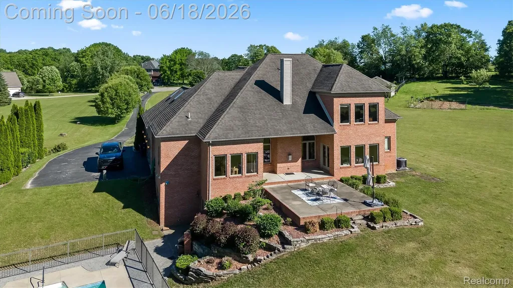 5715 Crest Court Webster Township MI 48130