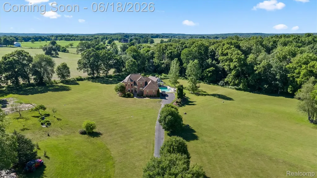 5715 Crest Court Webster Township MI 48130