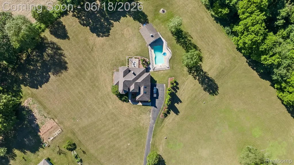 5715 Crest Court Webster Township MI 48130