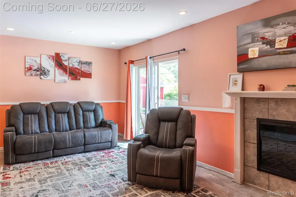 33818 King Richard Drive Sterling Heights City MI 48310