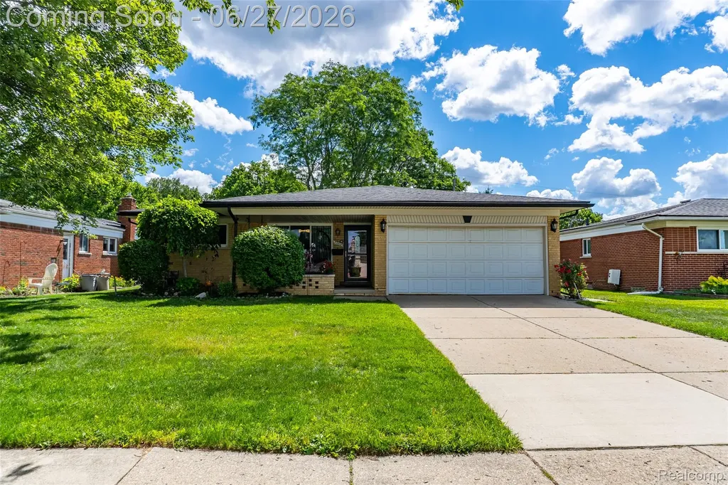 33818 King Richard Drive Sterling Heights City MI 48310