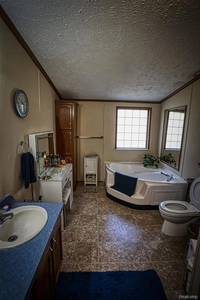 2670 Biscayne Court Lapeer Township MI 48446