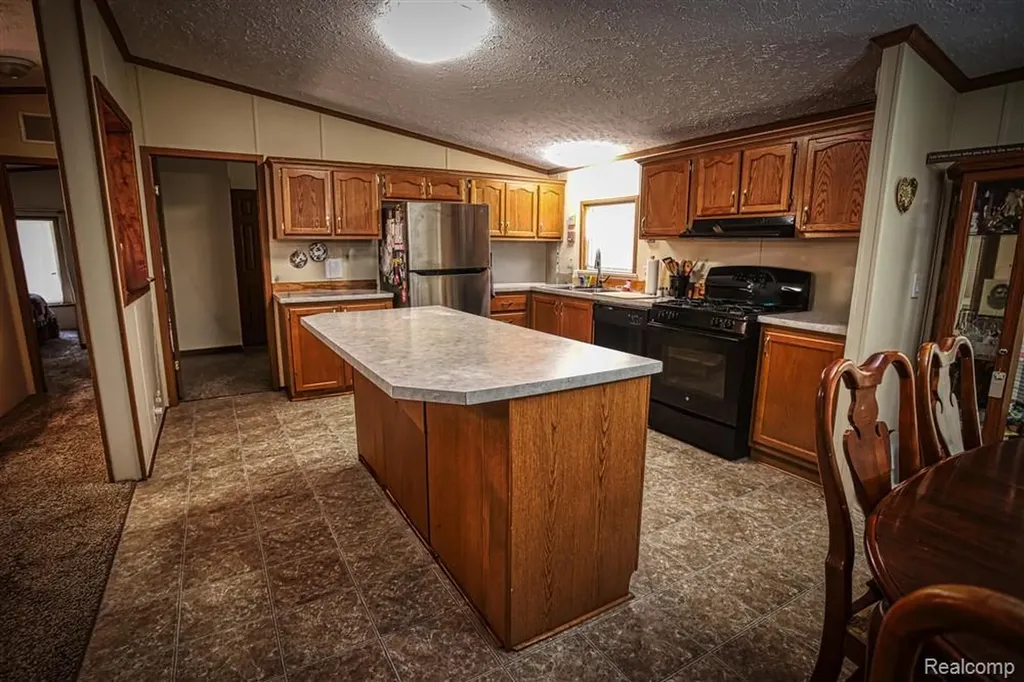 2670 Biscayne Court Lapeer Township MI 48446