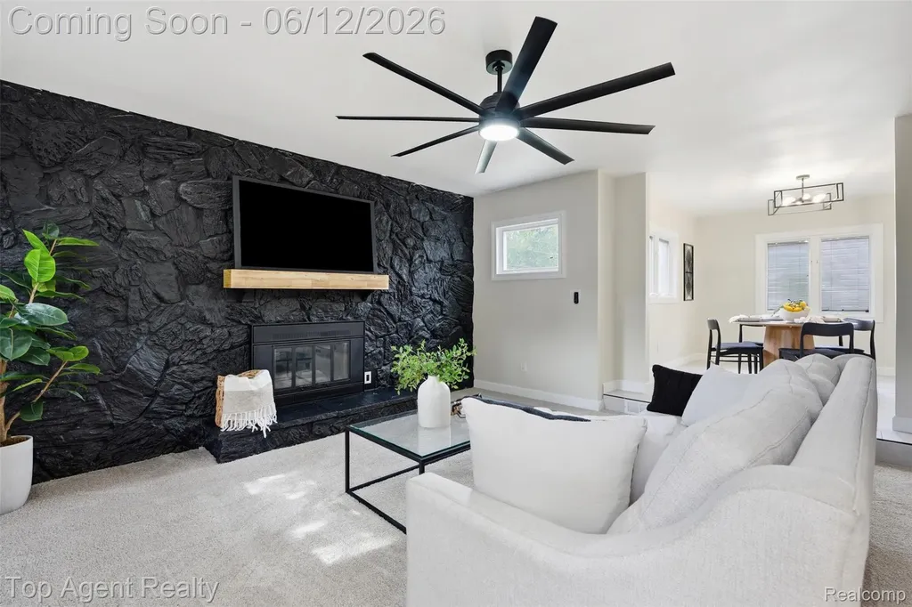 23040 Shiell Street Clinton Charter Township MI 48035