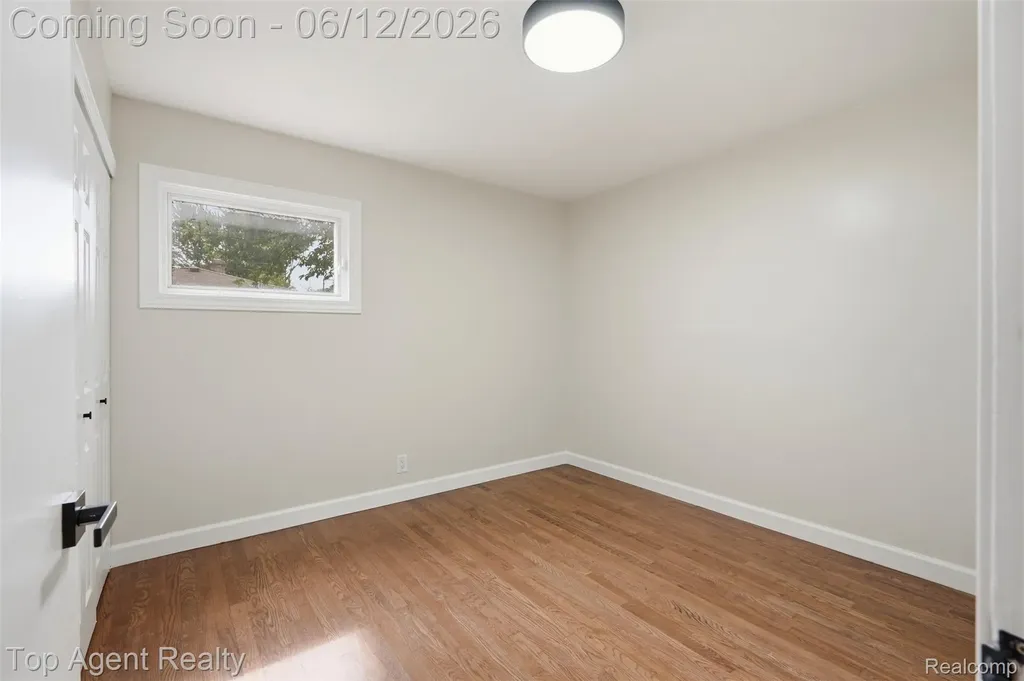 23040 Shiell Street Clinton Charter Township MI 48035