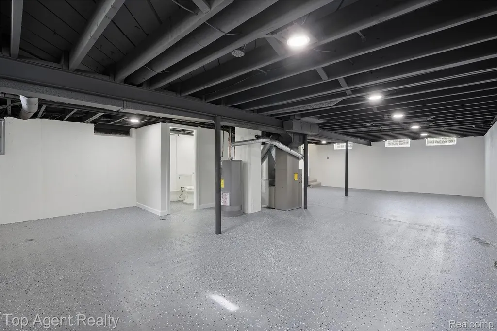 23040 Shiell Street Clinton Charter Township MI 48035
