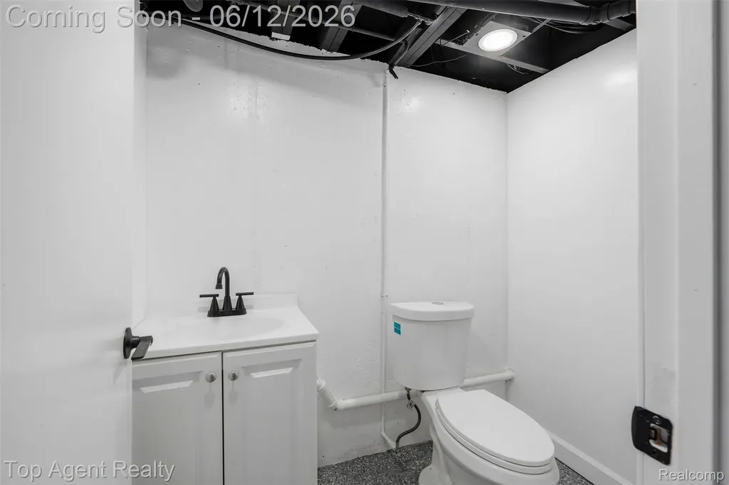 23040 Shiell Street Clinton Charter Township MI 48035