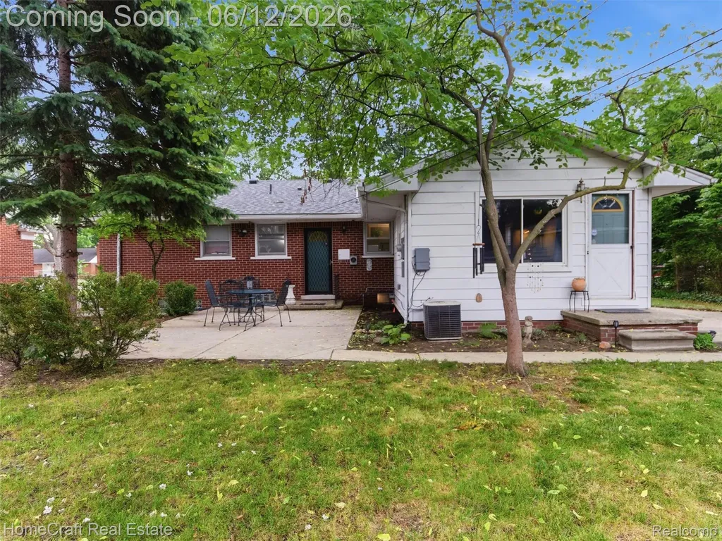 1775 N Gulley Road Dearborn Heights City MI 48127