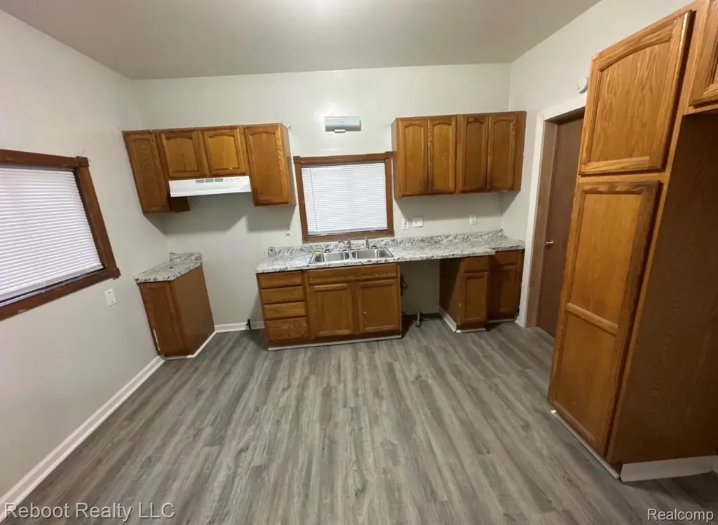 1814 Schaefer Street Saginaw City MI 48602