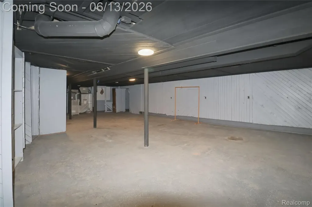 2555 W Boston Boulevard Detroit City MI 48206