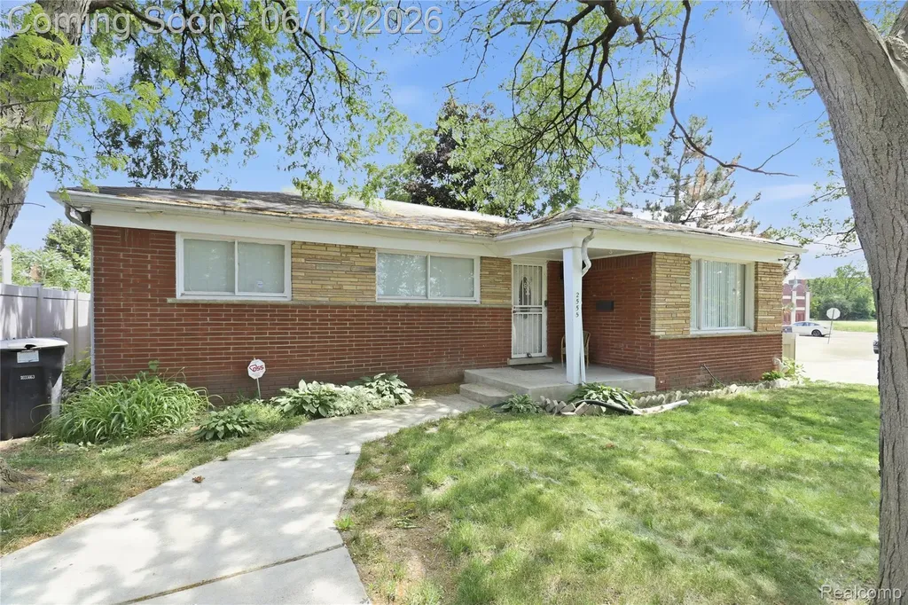 2555 W Boston Boulevard Detroit City MI 48206
