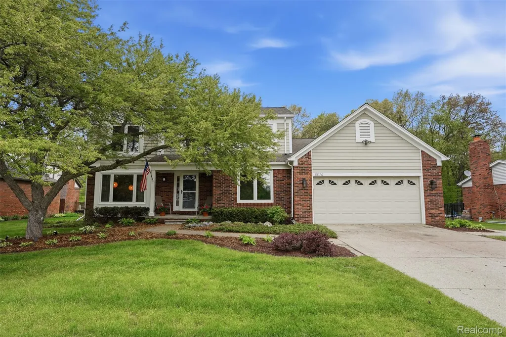 8876 Wintercove Drive Commerce Charter Township MI 48382