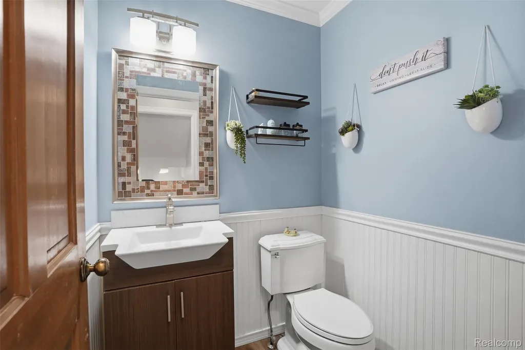 8876 Wintercove Drive Commerce Charter Township MI 48382