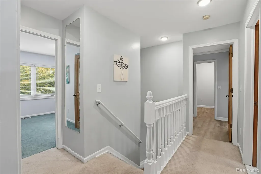 8876 Wintercove Drive Commerce Charter Township MI 48382