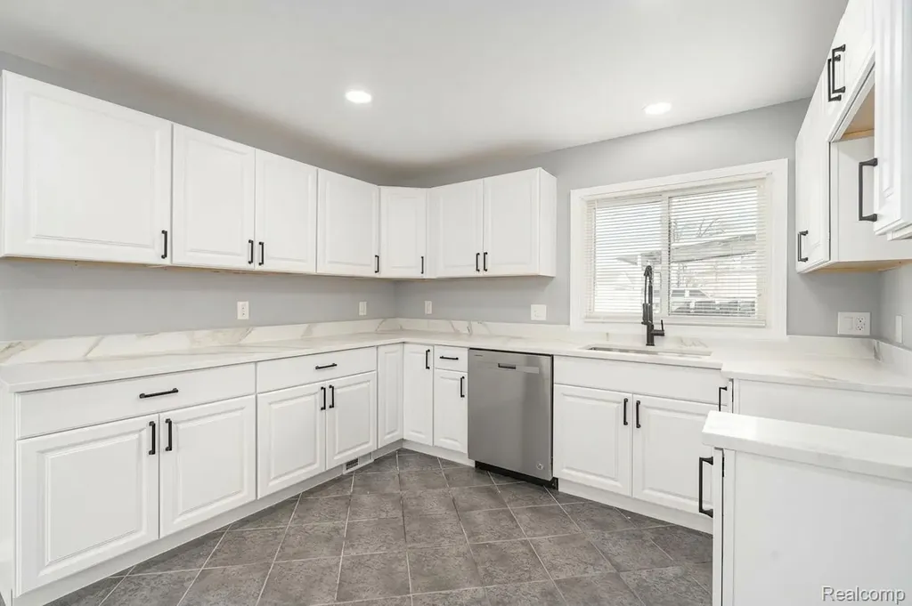 18327 E 13 Mile Road Fraser City MI 48026