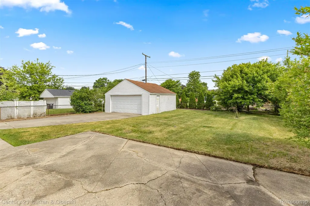 35158 Parkdale Street Livonia City MI 48150