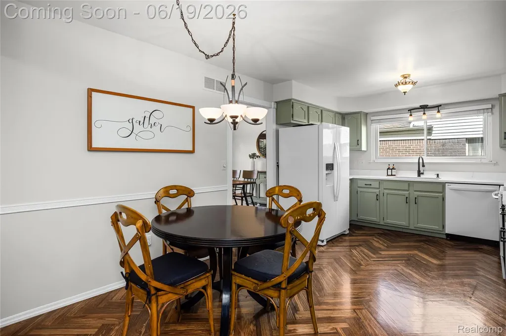 3433 Dobbin Drive Sterling Heights City MI 48310