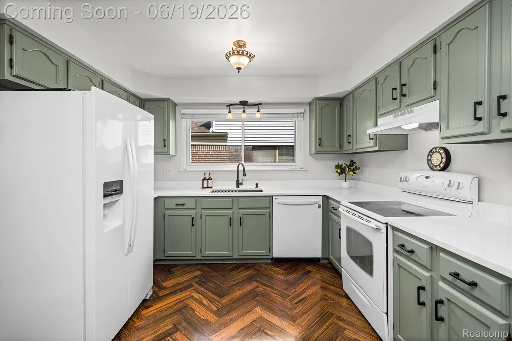 3433 Dobbin Drive Sterling Heights City MI 48310