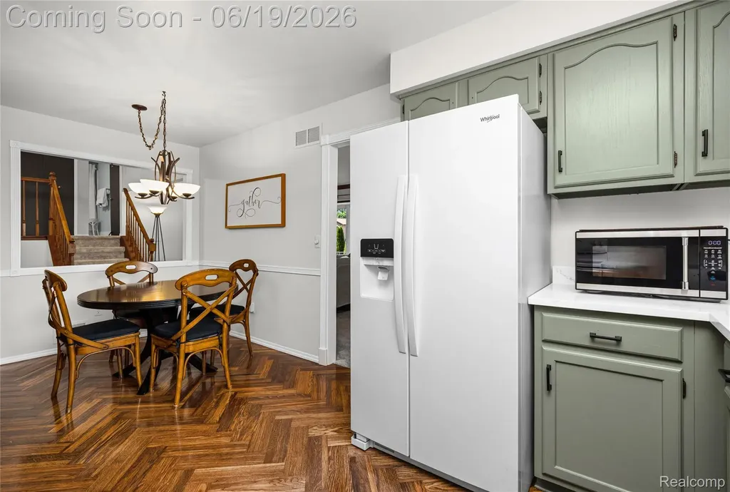 3433 Dobbin Drive Sterling Heights City MI 48310