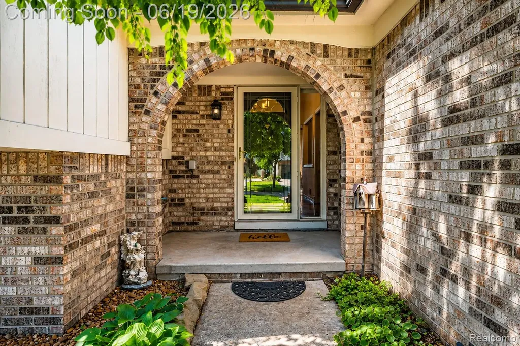 3433 Dobbin Drive Sterling Heights City MI 48310