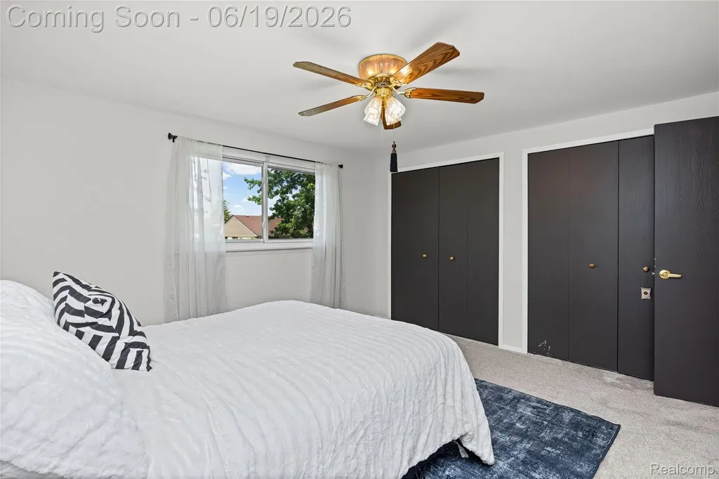3433 Dobbin Drive Sterling Heights City MI 48310