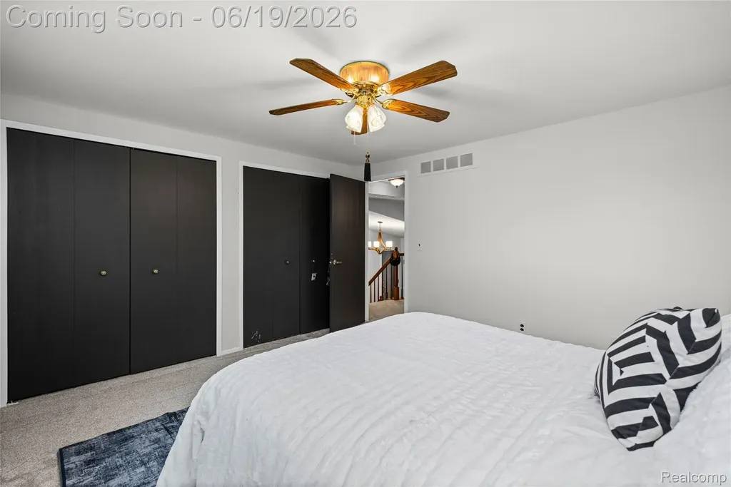 3433 Dobbin Drive Sterling Heights City MI 48310