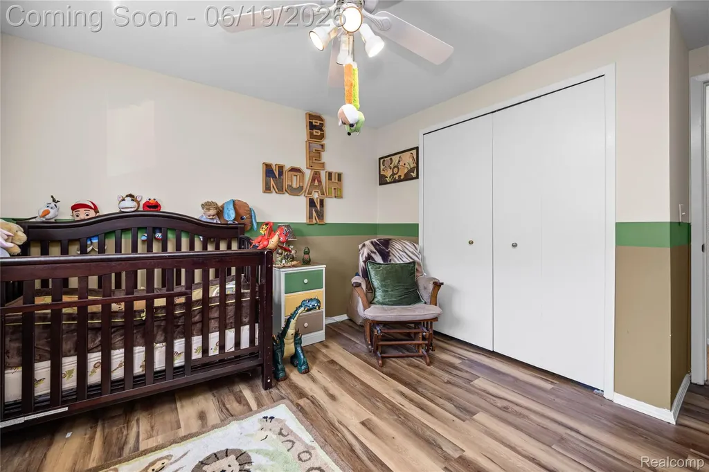 3433 Dobbin Drive Sterling Heights City MI 48310