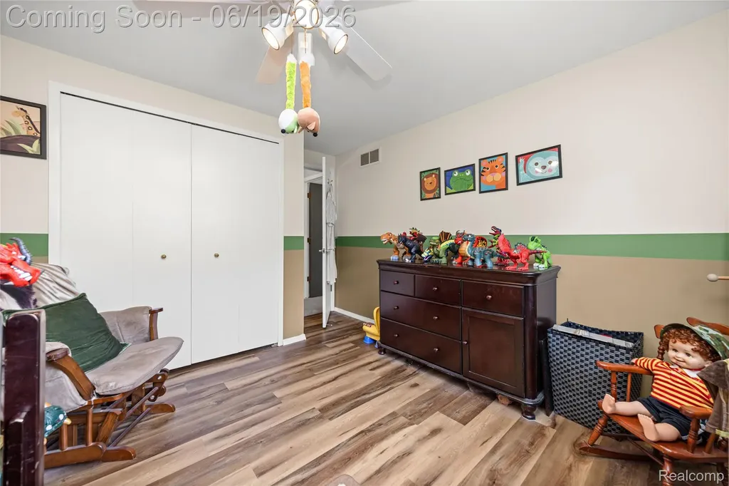 3433 Dobbin Drive Sterling Heights City MI 48310