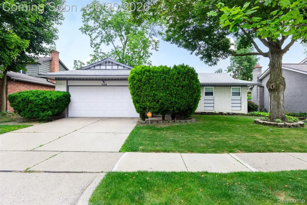 1454 Pine Valley Boulevard Ann Arbor City MI 48104