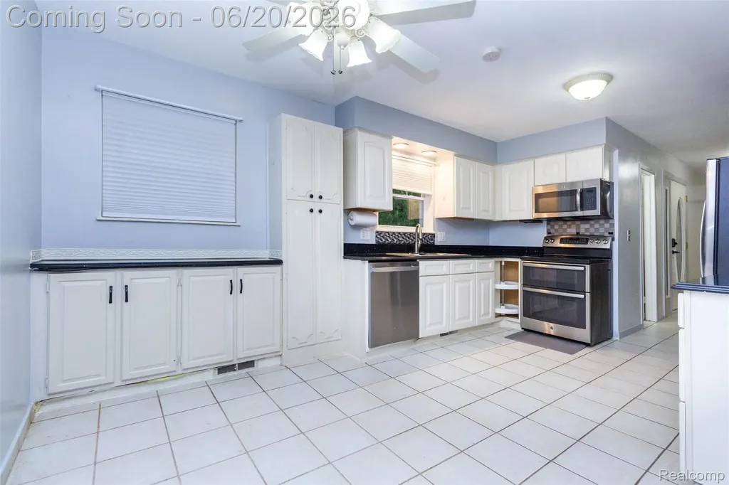 1454 Pine Valley Boulevard Ann Arbor City MI 48104
