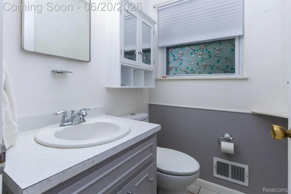 1454 Pine Valley Boulevard Ann Arbor City MI 48104