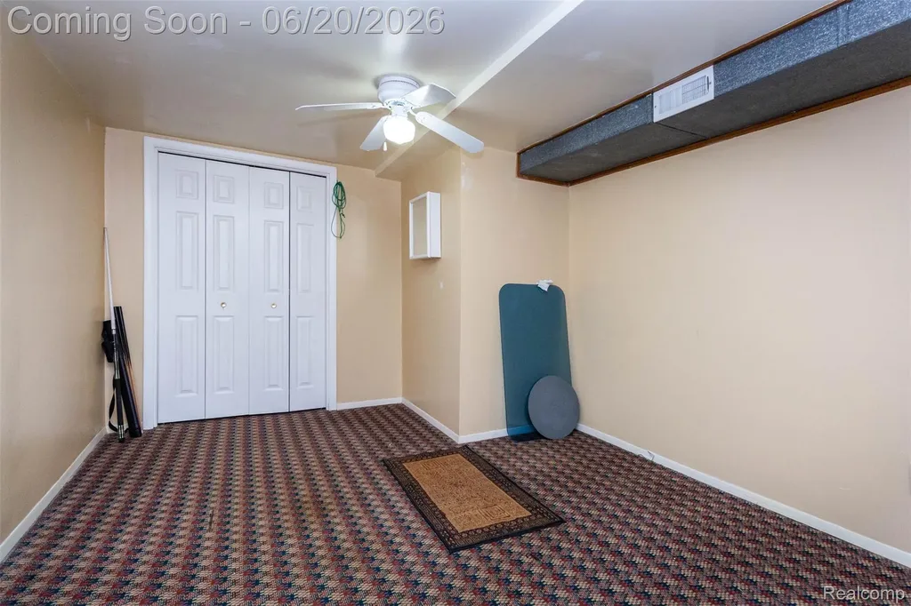 1454 Pine Valley Boulevard Ann Arbor City MI 48104